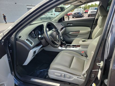 Used 2016 Acura TLX FWD image 14