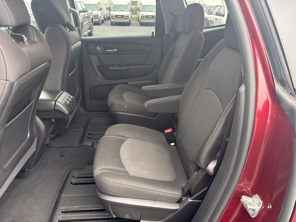 Used 2017 Chevrolet Traverse LT FWD image 25