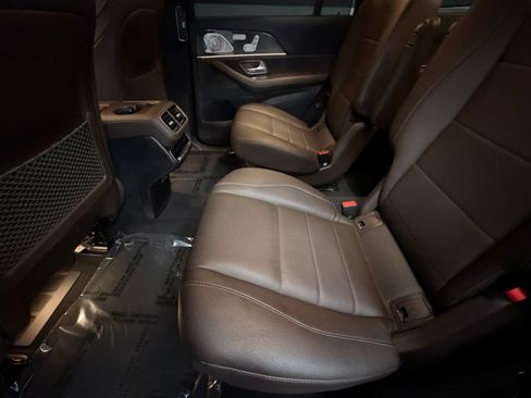 Used 2023 Mercedes-Benz GLS 450 4MATIC image 40