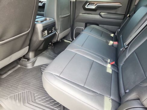 Used 2025 Chevrolet Silverado 1500 RST w/ Convenience Package II AWD/4WD image 9