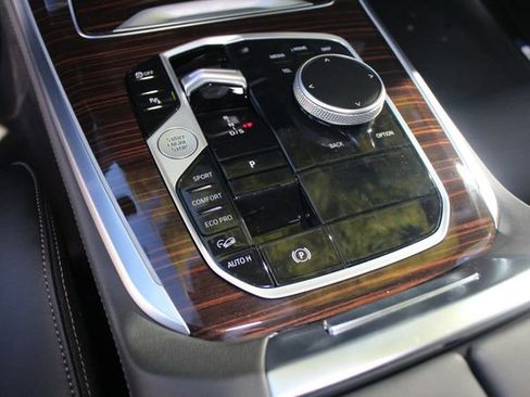 New 2026 BMW X5 xDrive40i w/ Premium Package image 13