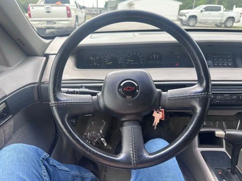 Used 1993 Chevrolet Lumina Z34 FWD image 15