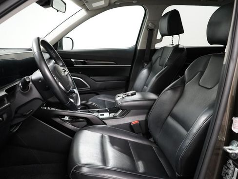 Used 2025 Kia Telluride S AWD/4WD image 12