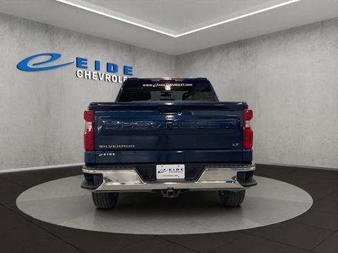 Used 2022 Chevrolet Silverado 1500 LT AWD/4WD image 6