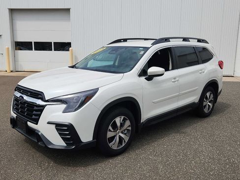 Certified 2025 Subaru Ascent Premium AWD/4WD image 3