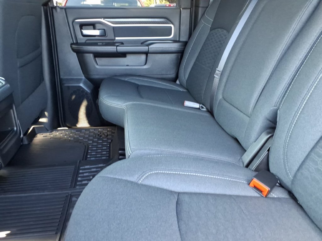 Certified 2025 RAM 2500 Big Horn AWD/4WD image 14