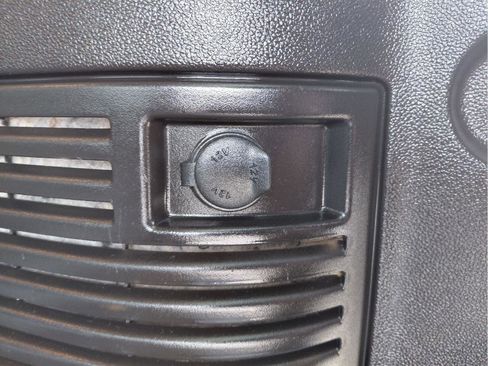 Used 2013 Chevrolet Tahoe LT image 23