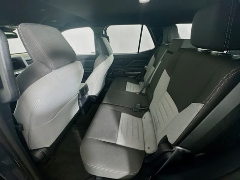 Used 2025 Toyota 4Runner TRD Off-Road image 28