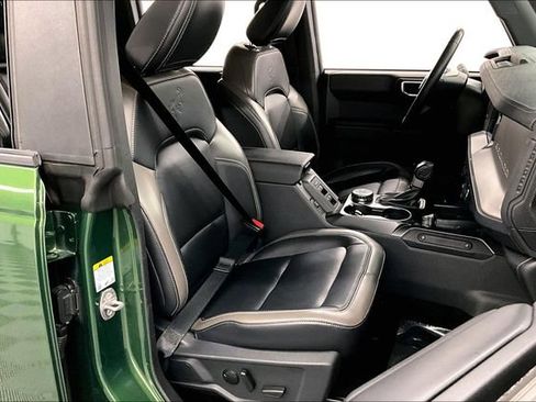 Used 2025 Ford Bronco Outer Banks AWD/4WD image 8