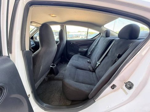 Used 2014 Nissan Versa S FWD image 13