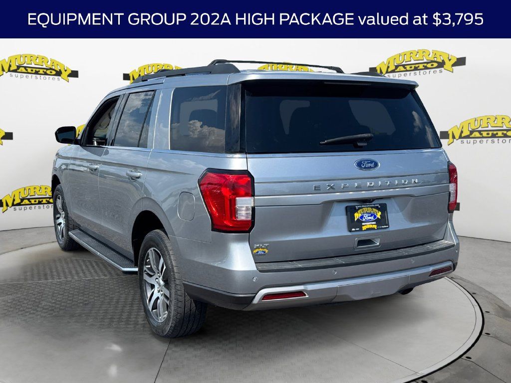 Certified 2022 Ford Expedition XLT RWD image 4