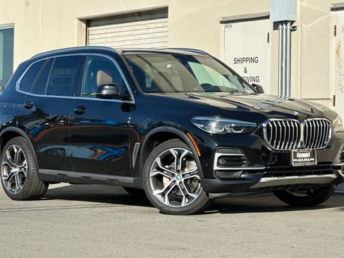 Used 2023 BMW X5 xDrive40i w/ Premium Package AWD/4WD image 2