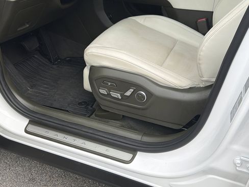 Used 2025 Hyundai Santa Fe Calligraphy AWD/4WD image 15