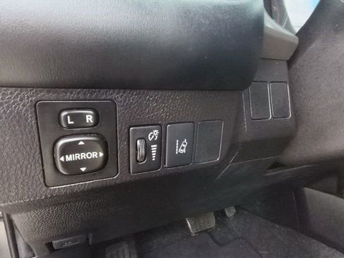 Used 2018 Toyota RAV4 XLE w/ Plus Extra Value Package image 15