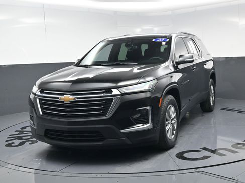 Certified 2023 Chevrolet Traverse LT image 11