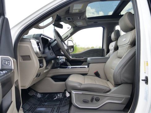 Used 2026 Ford F450 Platinum w/ Platinum Plus Package image 38