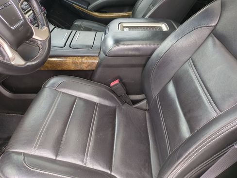 Used 2017 GMC Yukon XL Denali w/ Open Road Package image 19