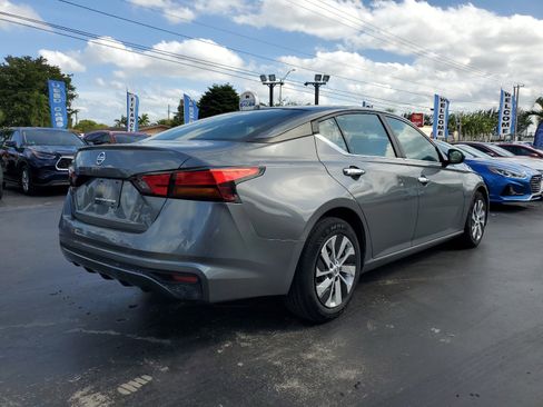 Used 2020 Nissan Altima 2.5 S image 6