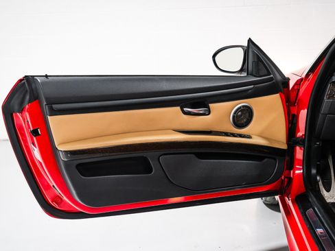 Used 2008 BMW M3 Convertible RWD image 16