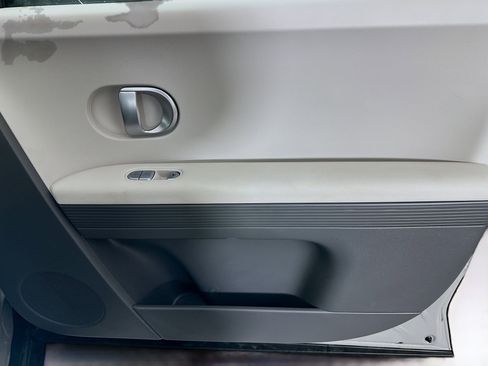 Used 2024 Hyundai Ioniq 5 SE image 31