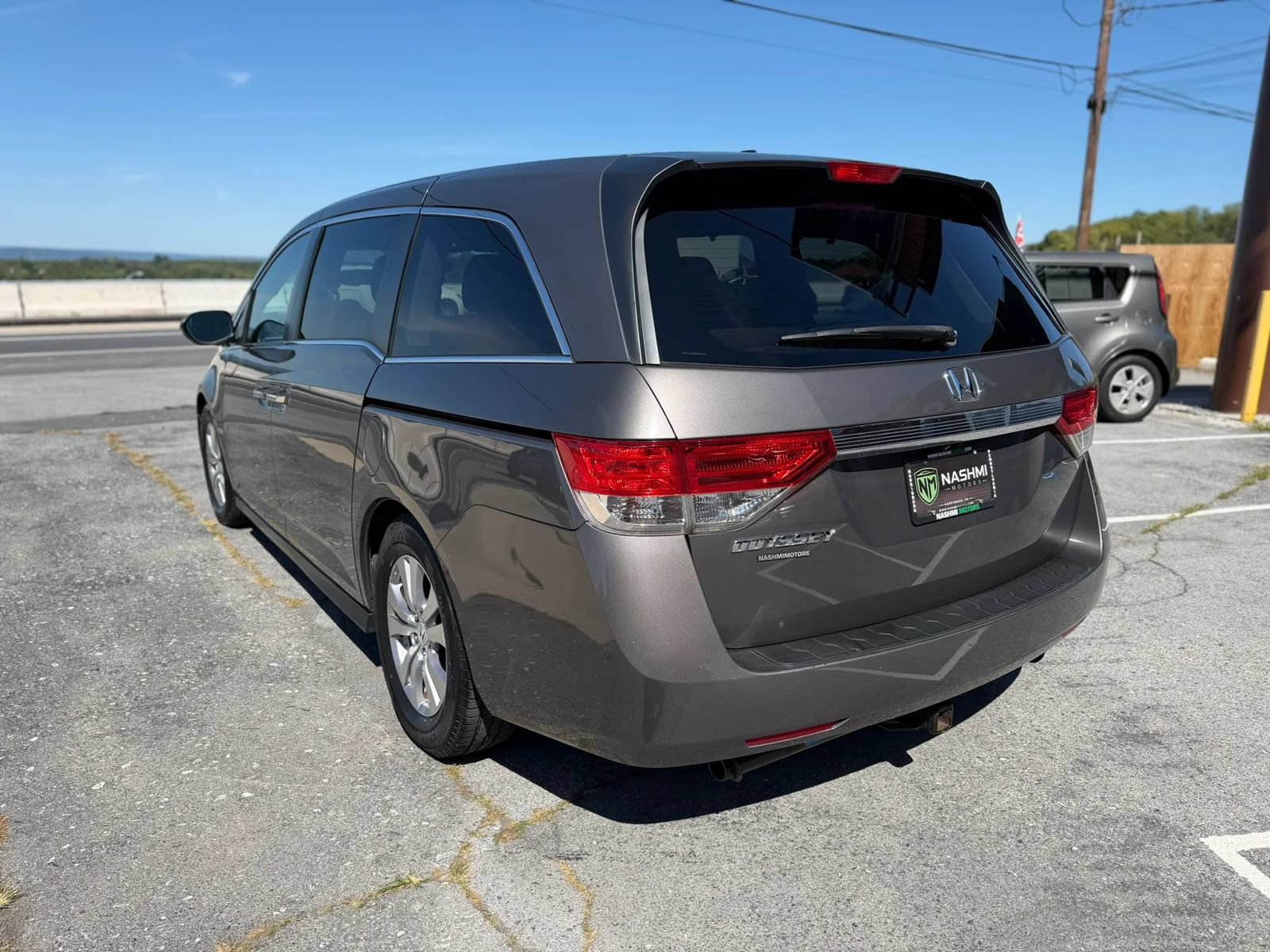 Used 2014 Honda Odyssey EX-L image 3