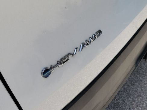Used 2024 Toyota Grand Highlander AWD Hybrid image 5
