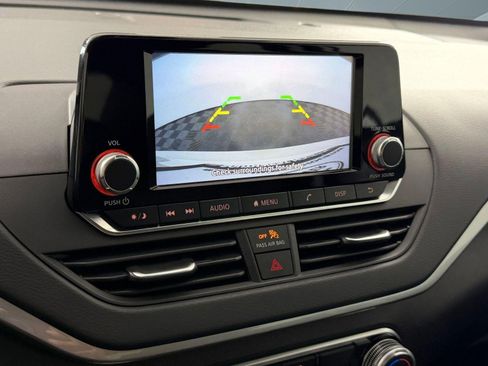 Used 2024 Nissan Altima 2.5 S image 26