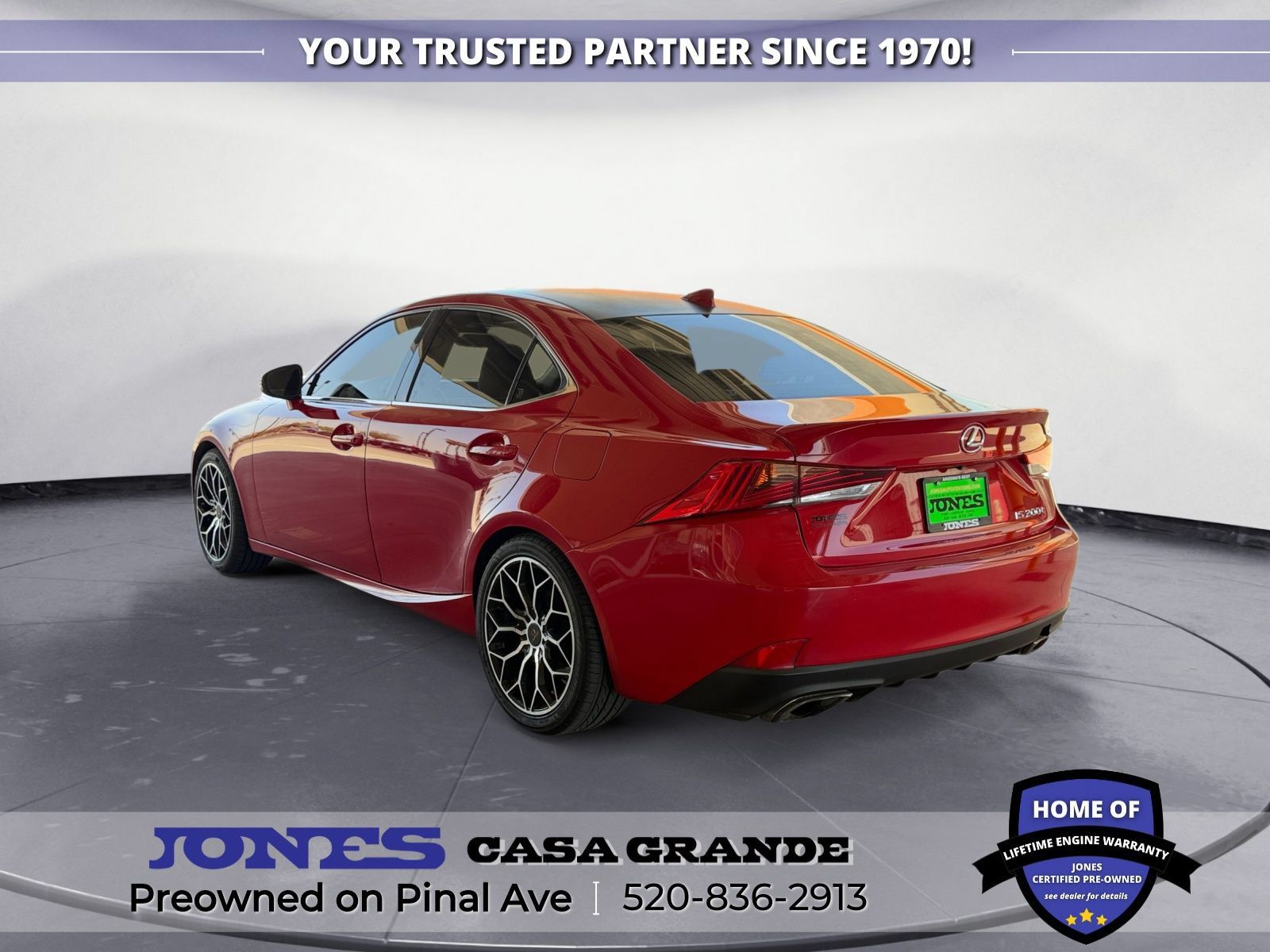 Used 2017 Lexus IS 200t RWD image 4