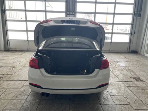 Used 2019 BMW 430i Convertible w/ Convenience Package image 16