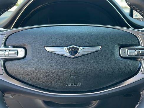 Used 2025 Genesis GV70 2.5T w/ Select Package image 23