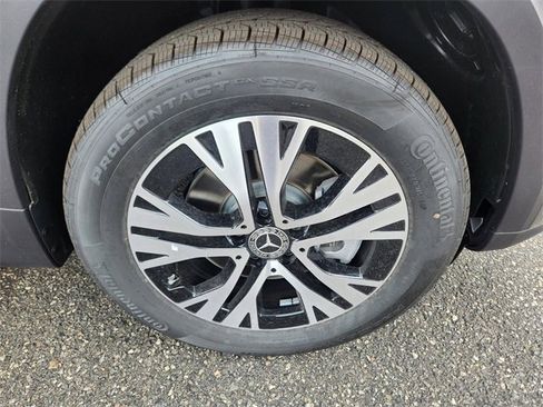 Certified 2026 Mercedes-Benz GLB 250 4MATIC image 18