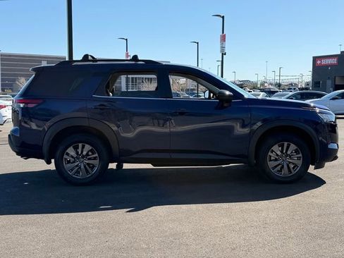 New 2026 Nissan Pathfinder SV image 6