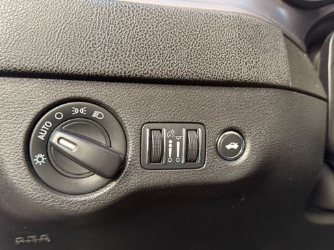 Used 2023 Dodge Charger R/T w/ Blacktop Package image 34