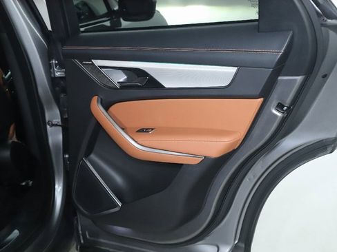 Used 2025 Jaguar F-PACE R-Dynamic S image 34