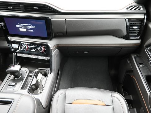 Used 2022 GMC Sierra 1500 AT4 w/ AT4 Premium Package image 38