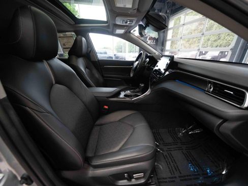 Used 2022 Toyota Camry XSE w/ Navigation Upgrade Package FWD image 26