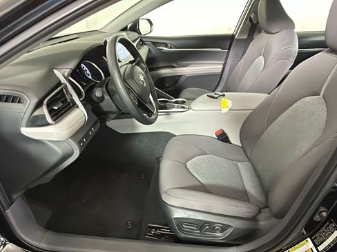 Used 2023 Toyota Camry LE FWD image 11