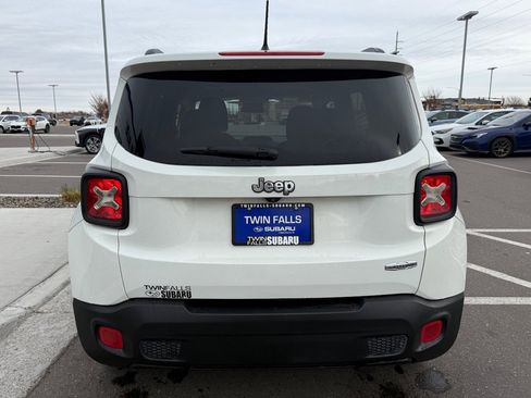 Used 2015 Jeep Renegade Latitude w/ Popular Equipment Group image 7