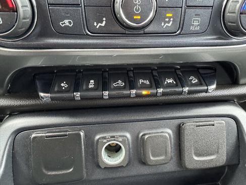 Used 2018 Chevrolet Silverado 1500 LTZ Z71 w/ LTZ Plus Package image 36