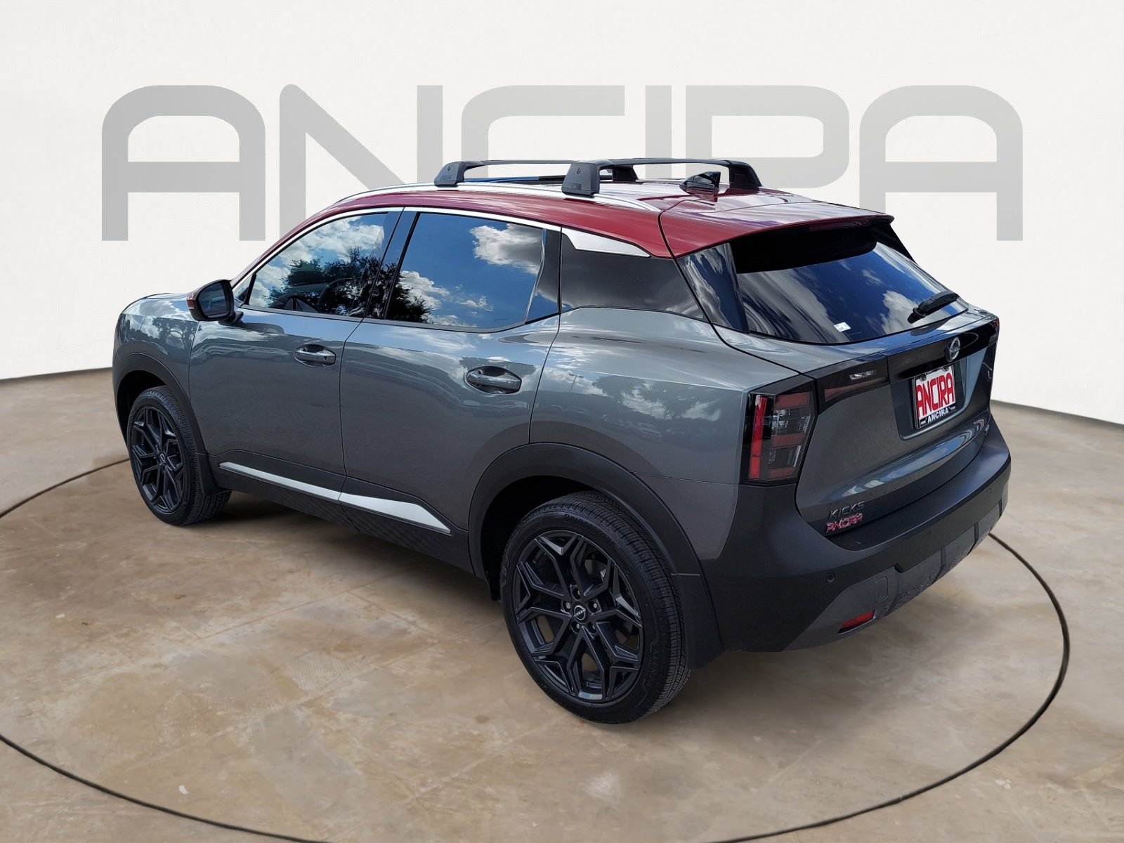 Used 2026 Nissan Kicks SR w/ SR Premium Package FWD image 8
