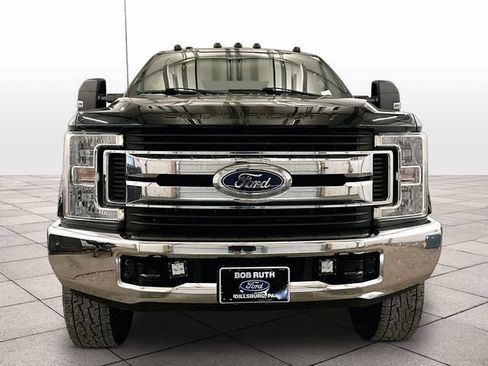 Used 2018 Ford F250 XLT AWD/4WD image 3