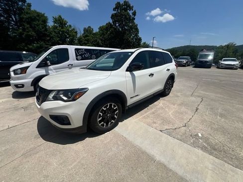Used 2019 Nissan Pathfinder SL FWD image 5