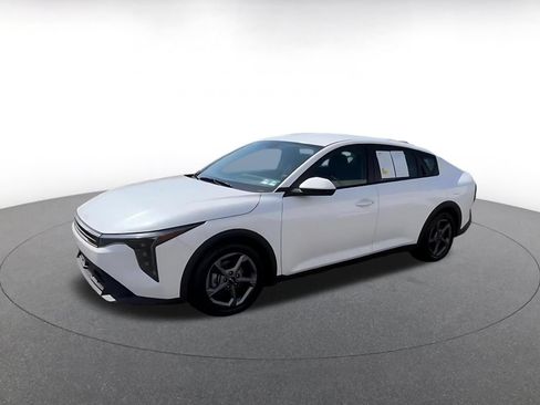 Used 2025 Kia K4 FWD image 8