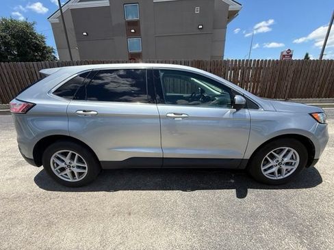 Used 2021 Ford Edge SEL FWD image 4