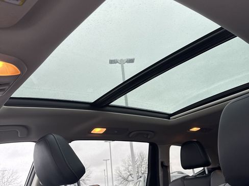 Used 2024 Subaru Ascent Onyx Edition image 11