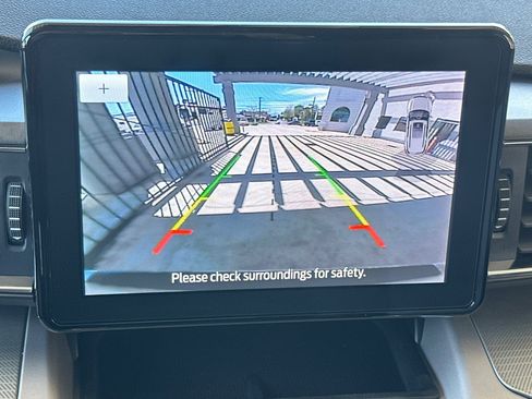 New 2024 Ford Explorer XLT w/ Equipment Group 202A image 19