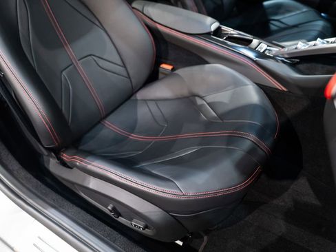Used 2020 Ferrari 812 Superfast RWD image 52