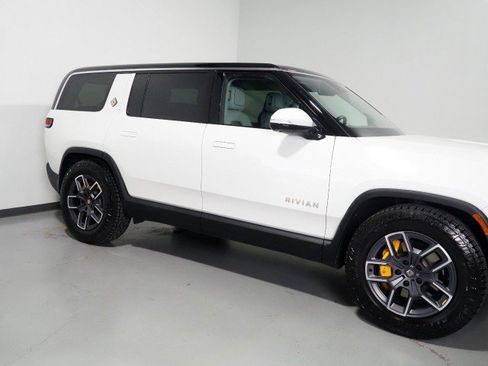 Used 2024 Rivian R1S AWD Adventure image 65