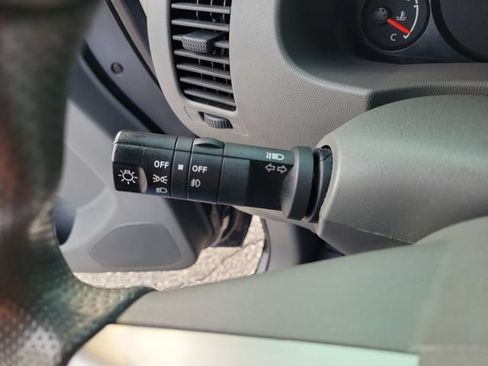 Used 2021 Nissan Frontier SV w/ Midnight Edition Floor Mats RWD image 24