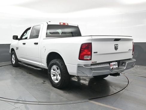 Used 2022 RAM 1500 Classic SLT AWD/4WD image 10